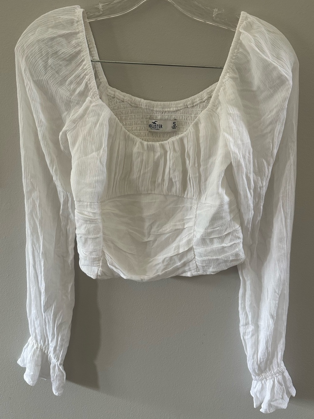 Hollister White Smocked Long Sleeve Crop Top   Size S